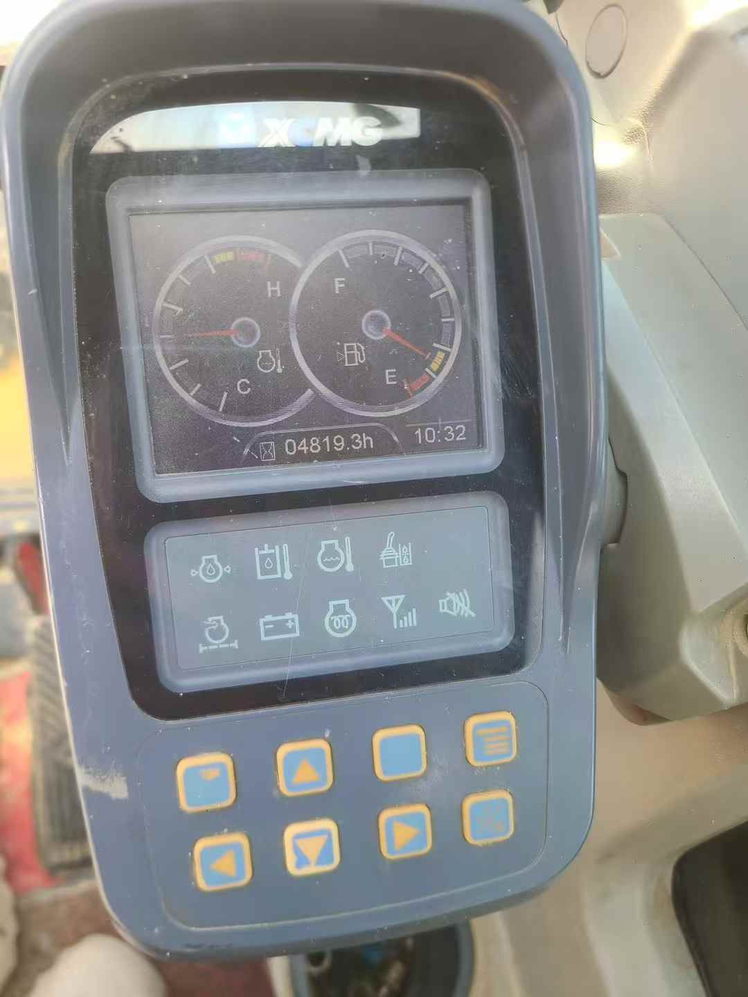 Used XCMG XE60 Excavator 2020 Model / 3