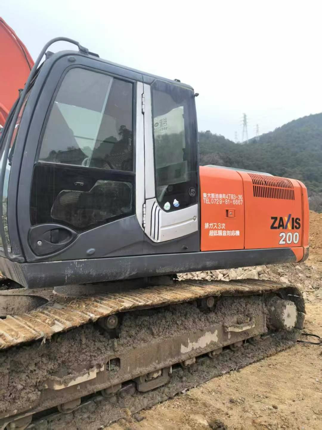 Used Hitachi ZAXIS200 Excavator 2016 Model / 7