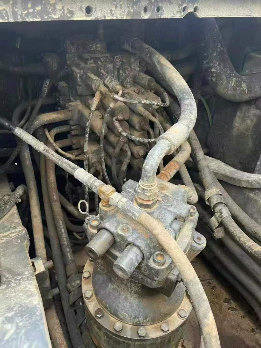 Used Sumitomo SH200A5 Excavator 2016 Model / 9