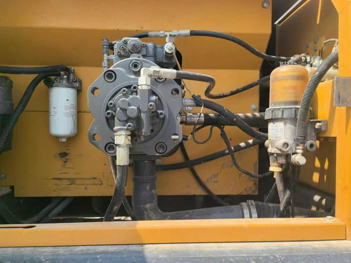 Used XCMG XE370 Excavator 2021 Model / 4