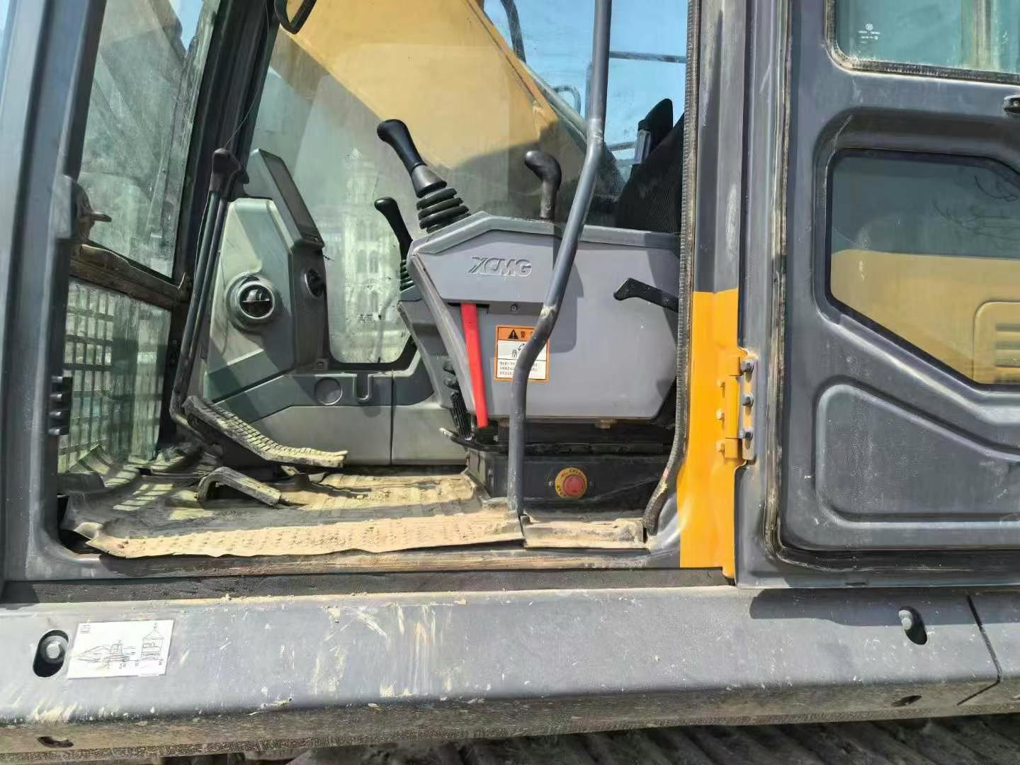 Used XCMG XE370 Excavator 2021 Model / 5