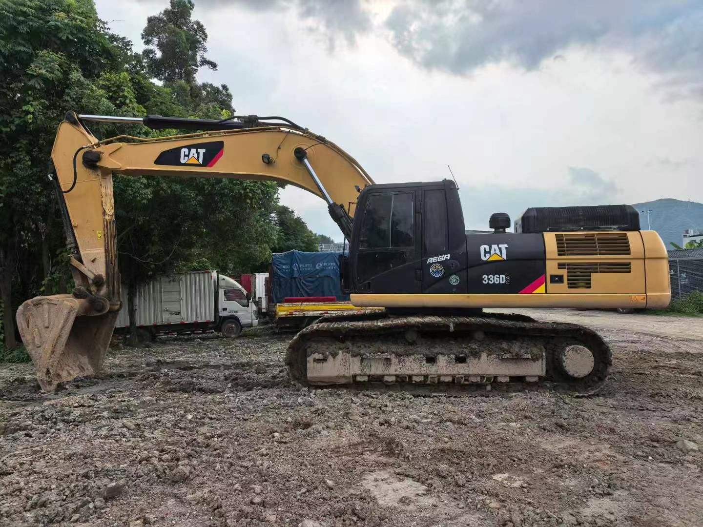 شراء حفارة Caterpillar 336E مستعملة / 6