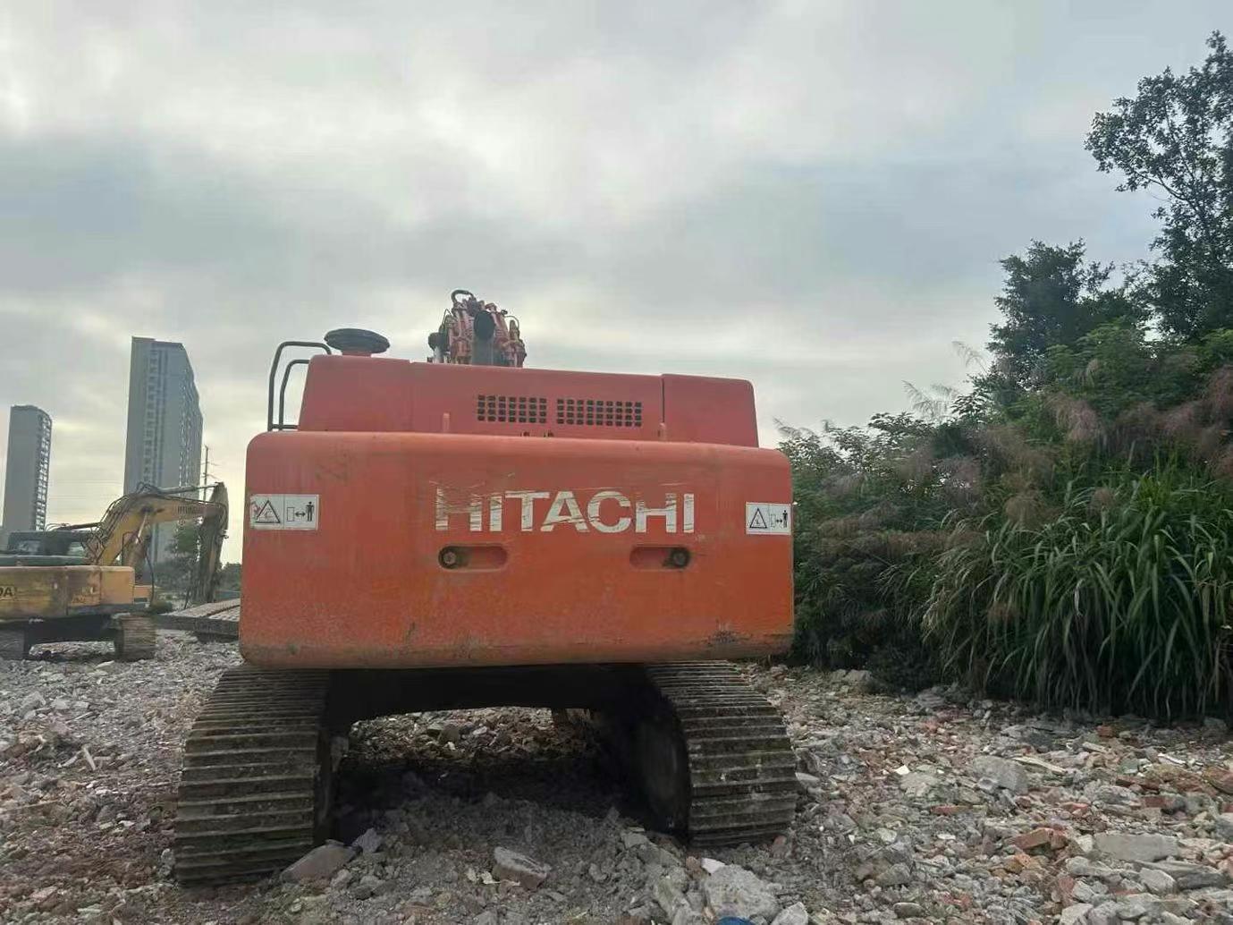 شراء حفارة Hitachi ZX470 مستعملة / 2