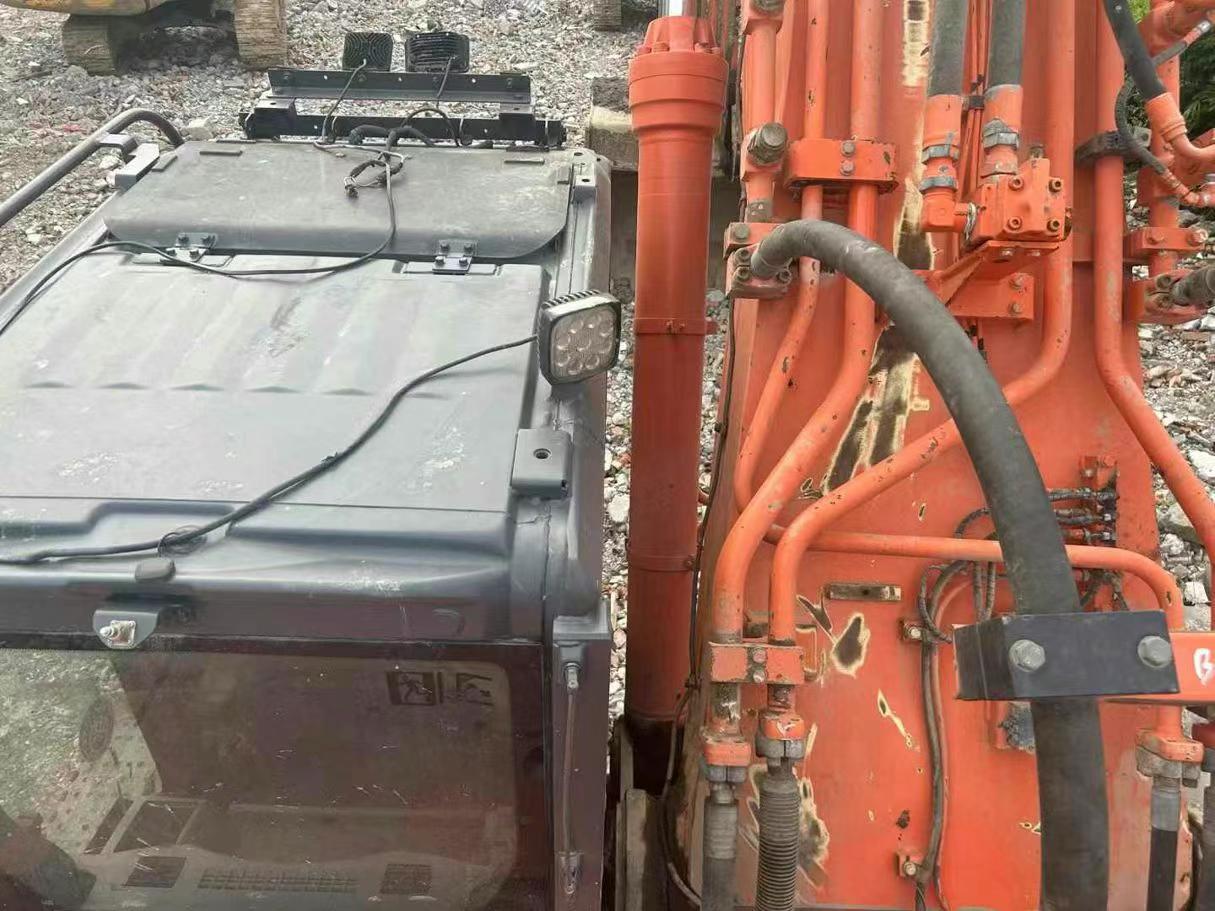شراء حفارة Hitachi ZX470 مستعملة / 5