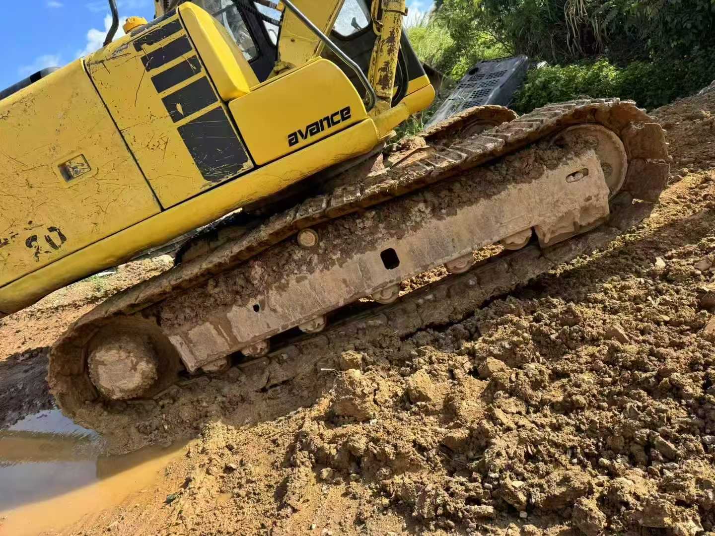 Used Komatsu PW100 Excavator 2016 Model / 8