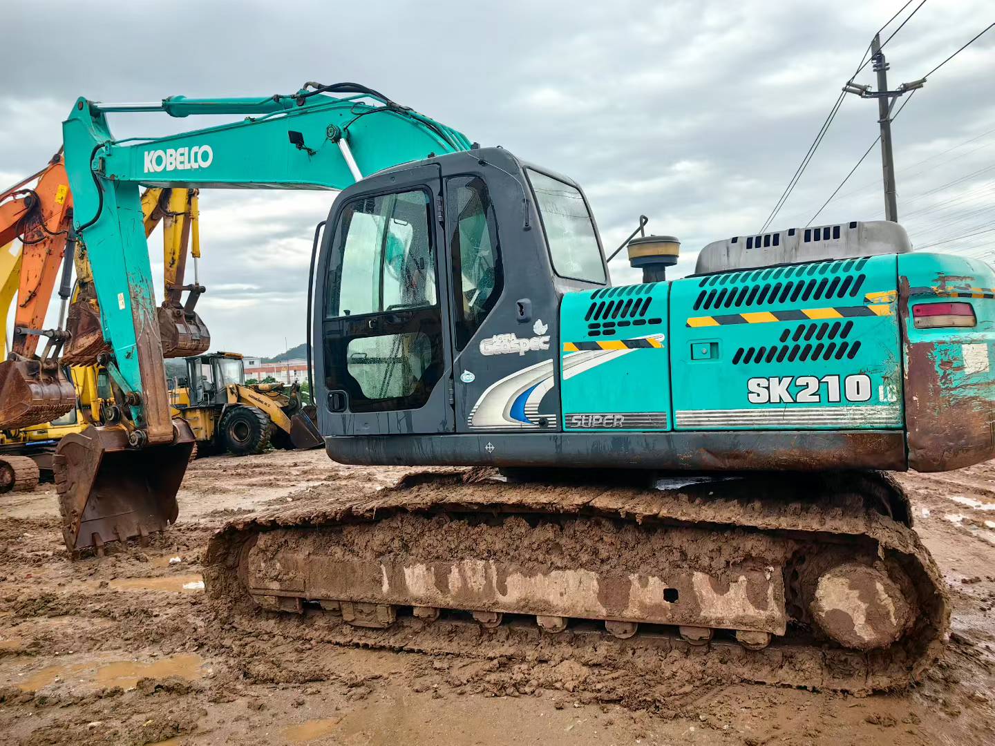 Used Kobelco SK210 Excavator 2016 Model / 2