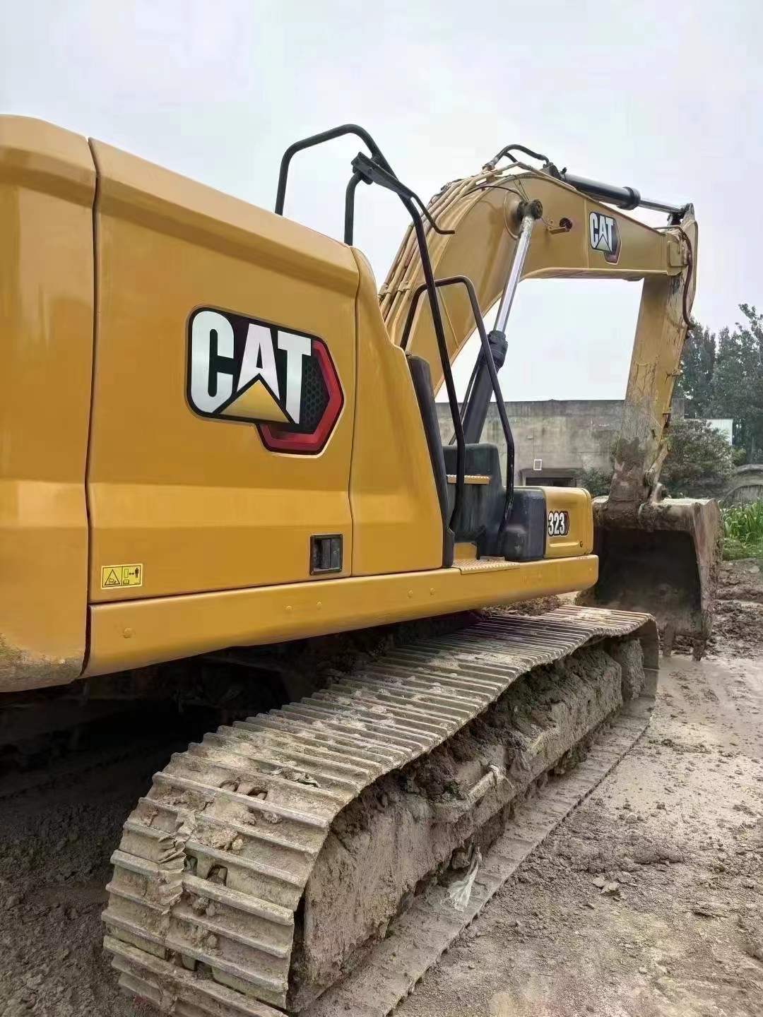 Used Caterpillar 323 Excavator 2020 Model / 3