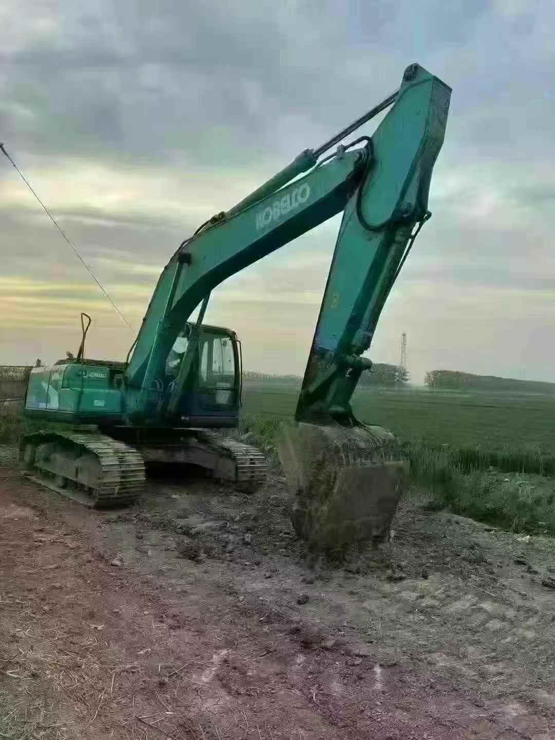Used Kobelco SK2008 Excavator 2016 Model / 3