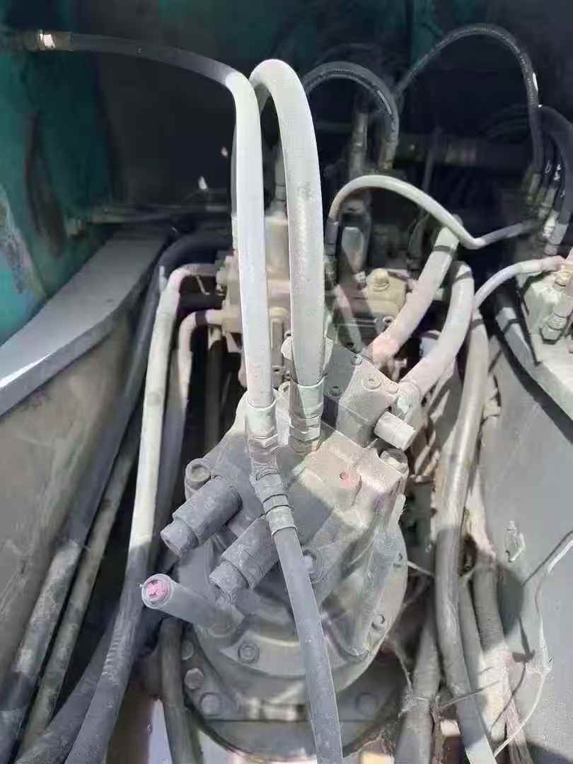 Used Kobelco SK200-8 Excavator 2013 Model / 7