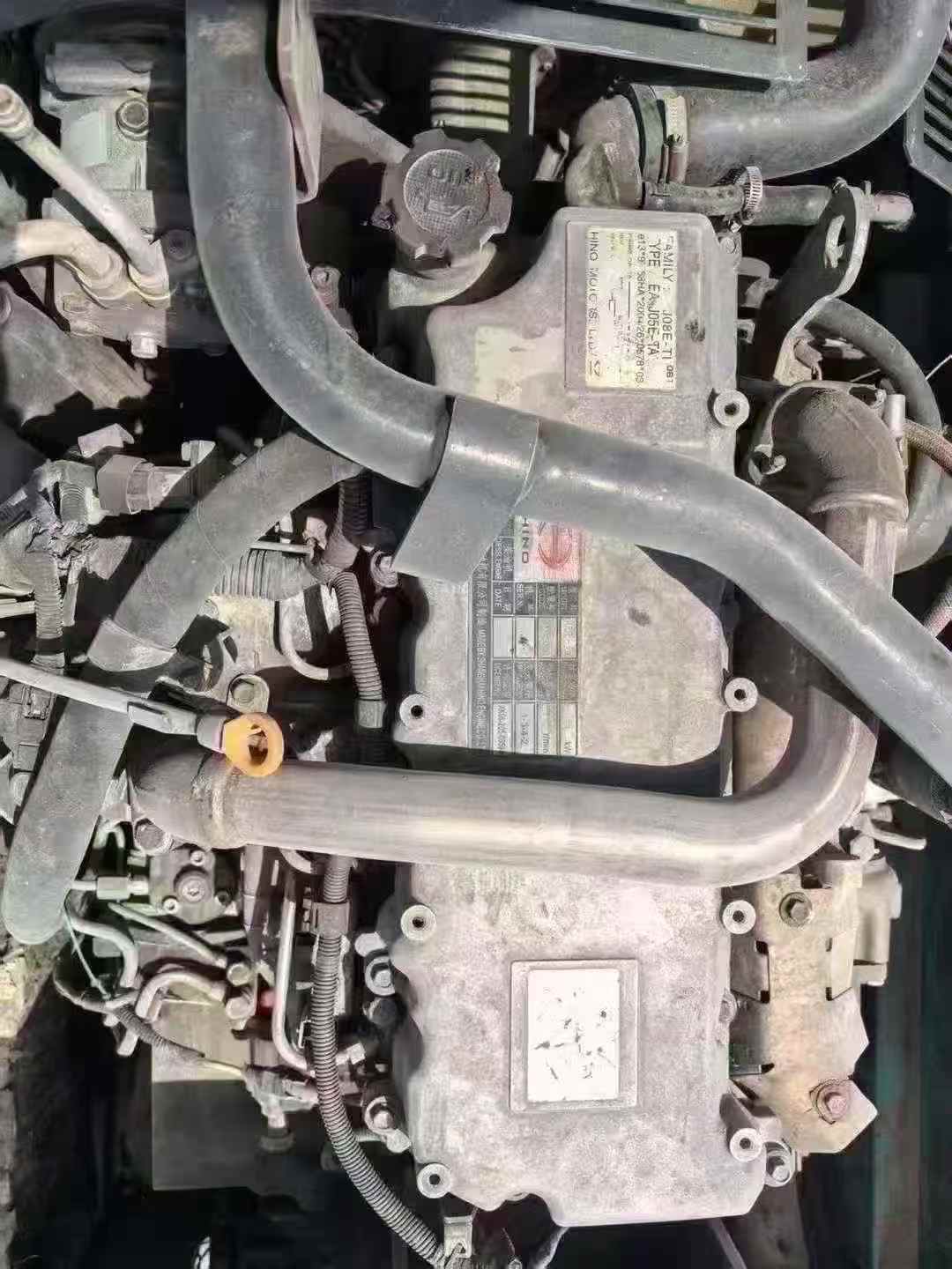 Used Kobelco SK200-8 Excavator 2013 Model / 8