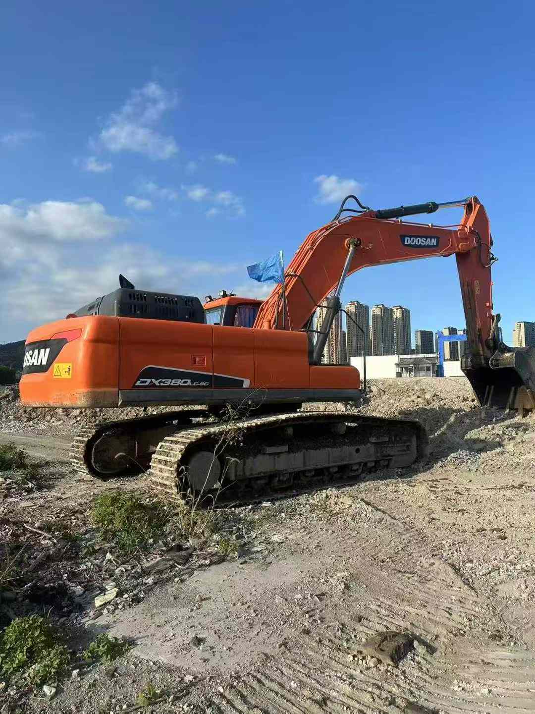 Compre Excavadora Doosan DX380 Usada / 4