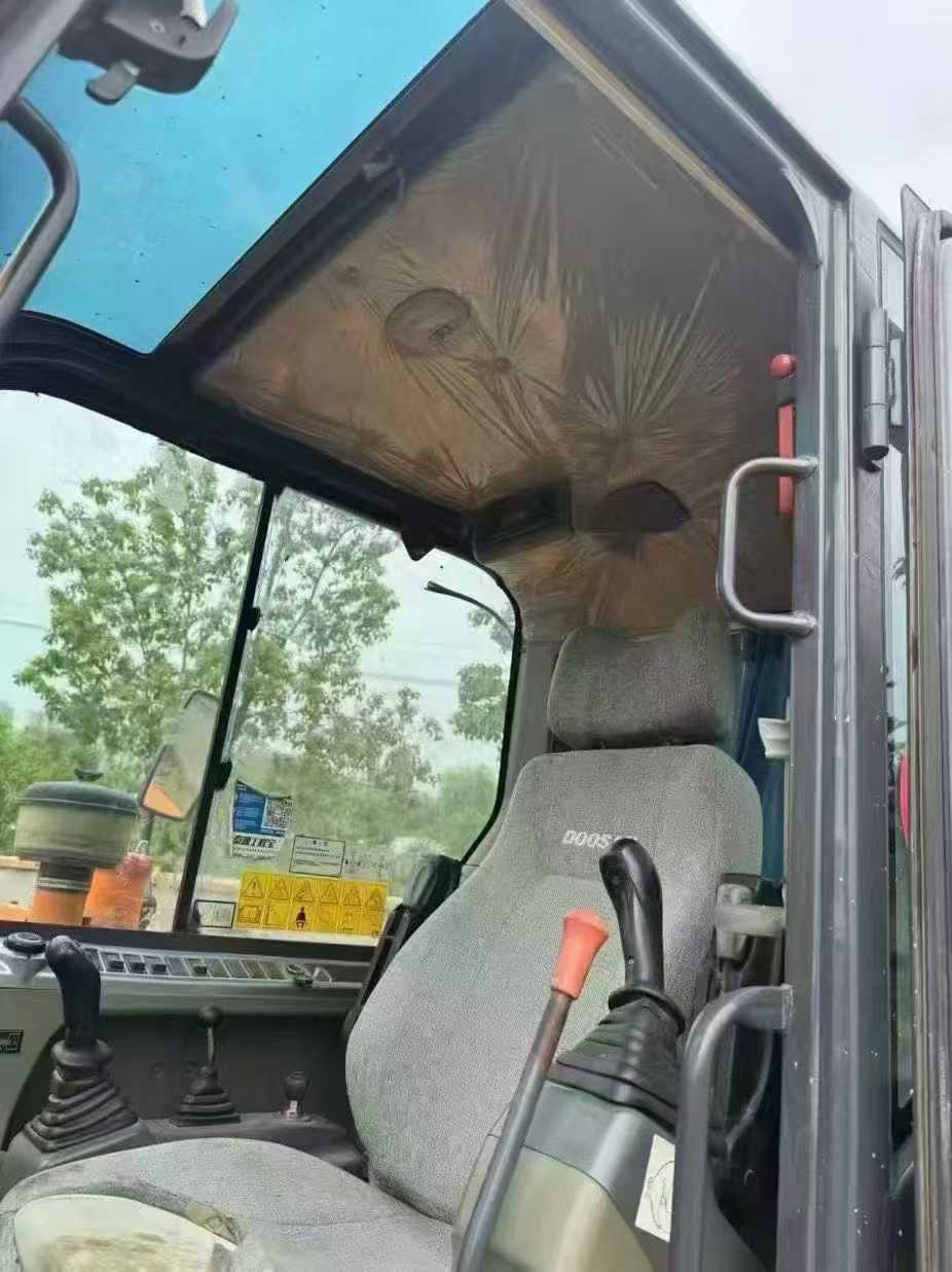 Used Doosan DH55 Excavator 2020 Model / 4