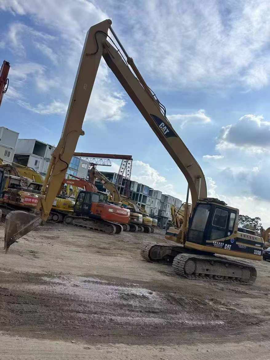 Used Caterpillar CT20 Excavator 2016 Model / 3