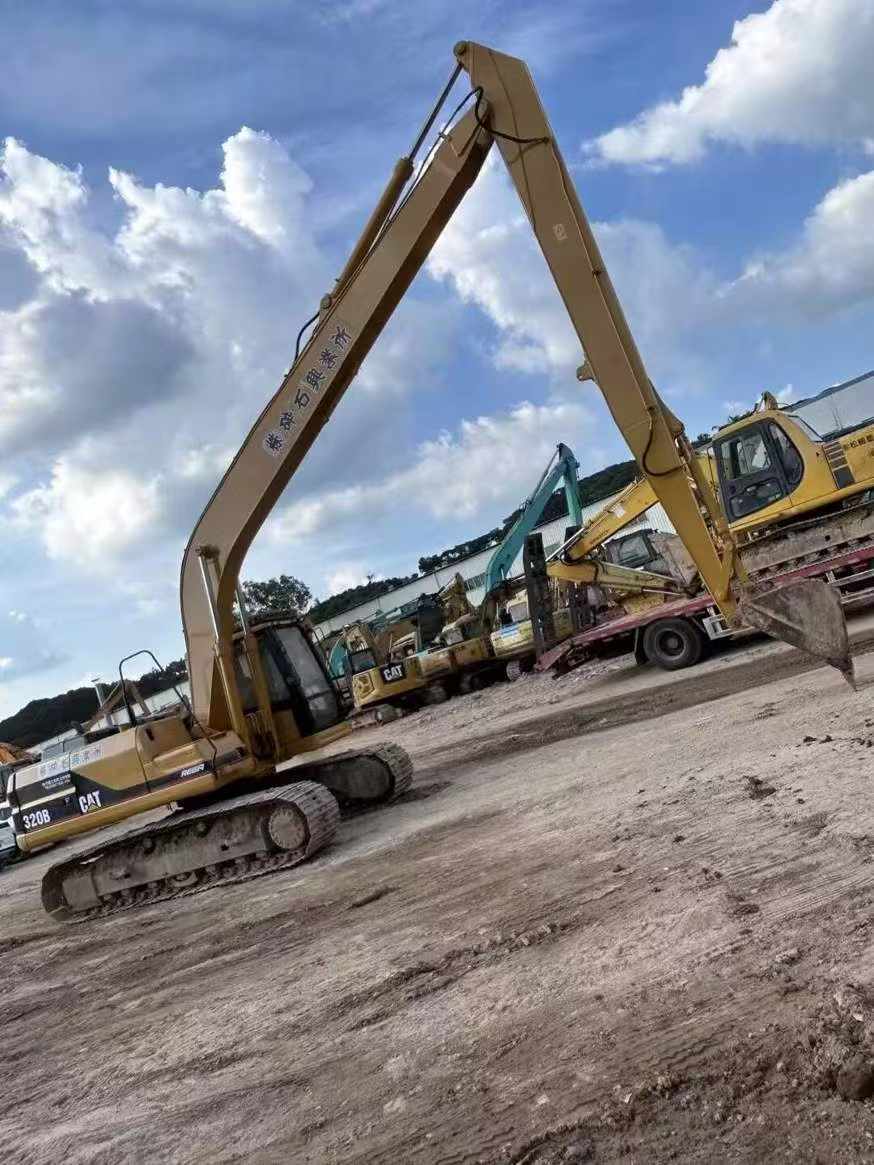 Used Caterpillar CT20 Excavator 2016 Model / 4