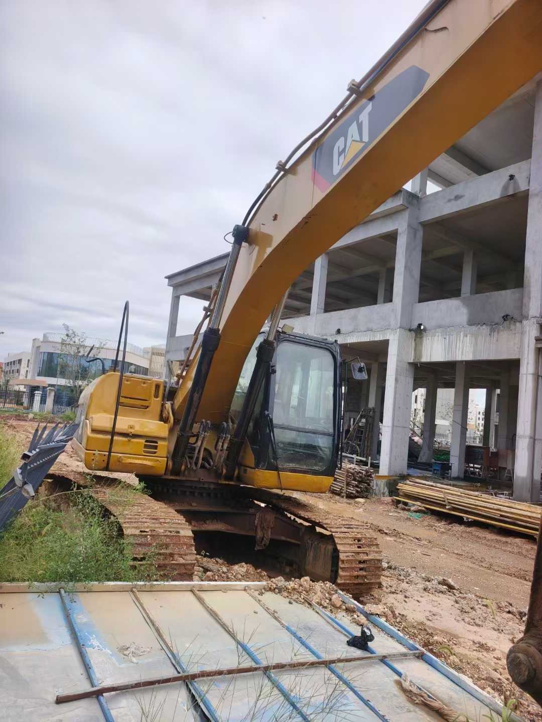 Used Caterpillar 320C Excavator 2016 Model / 5