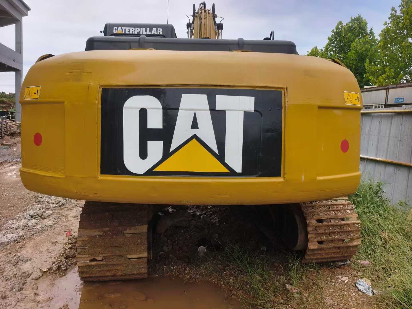 Used Caterpillar 320C Excavator 2016 Model / 3