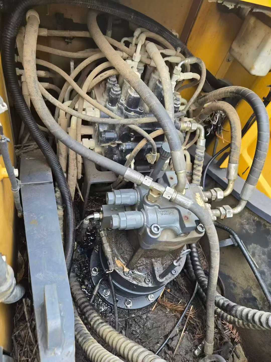 Купить Подержанный Экскаватор XCMG XE135B / 5