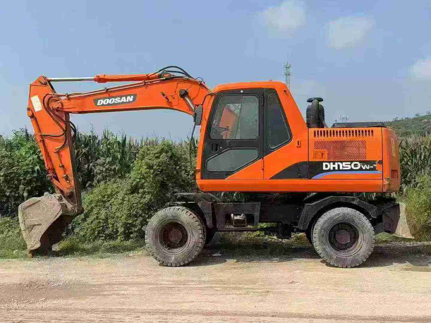 Used Doosan DX15 Excavator 2010 Model / 3