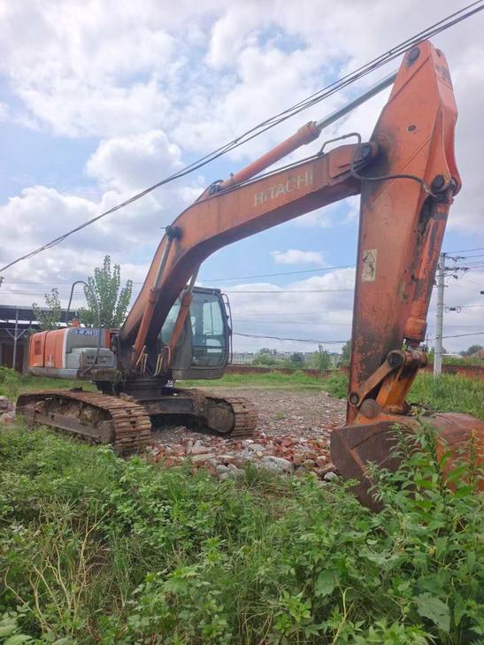 Buy Hitachi ZX240-3 Used Excavator / 1