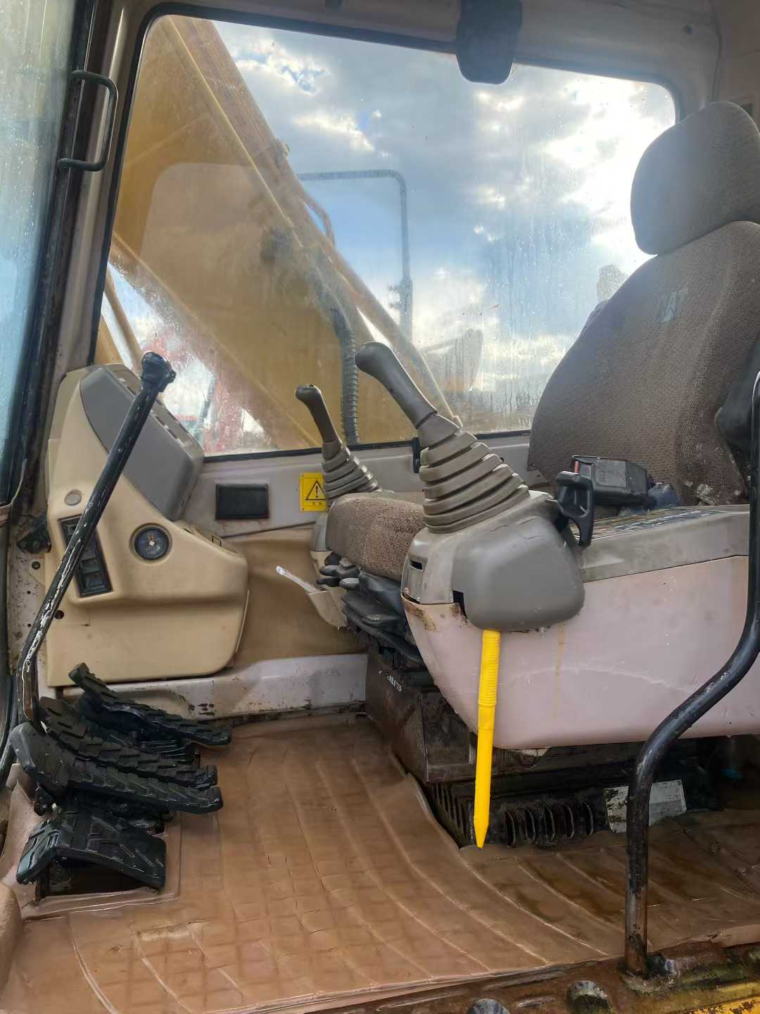 Used Caterpillar 311B Excavator 2016 Model / 5