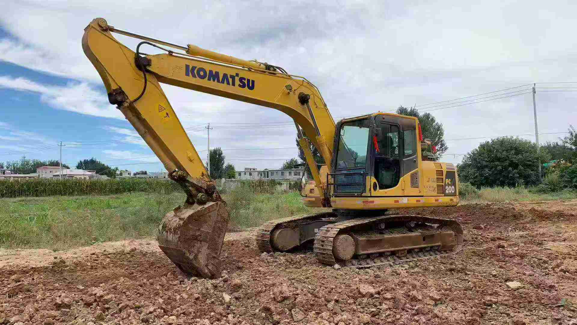 Compre Escavadeira Komatsu PC160-6 Usada / 3