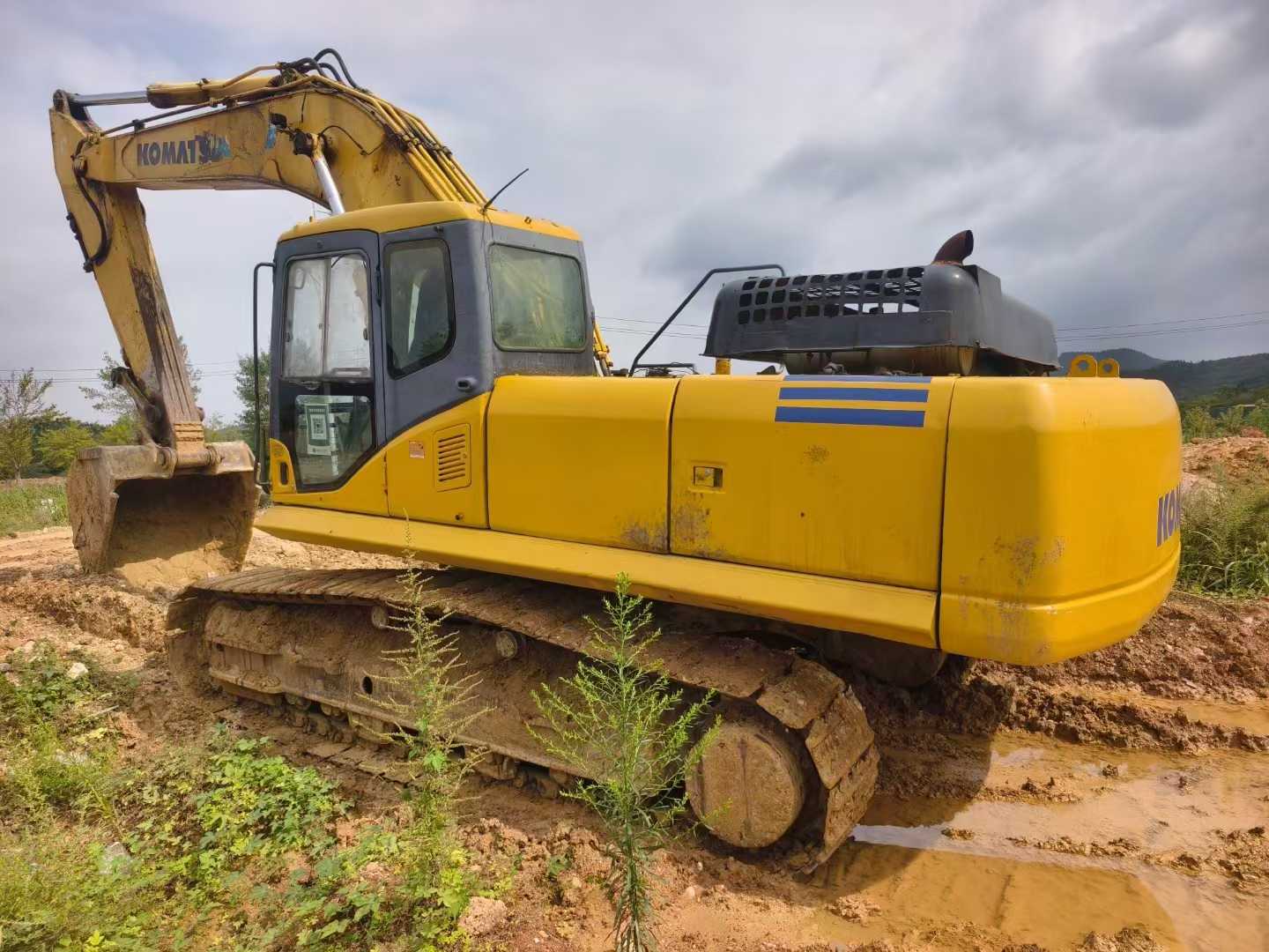 Used Komatsu PC60 Excavator 2011 Model / 3