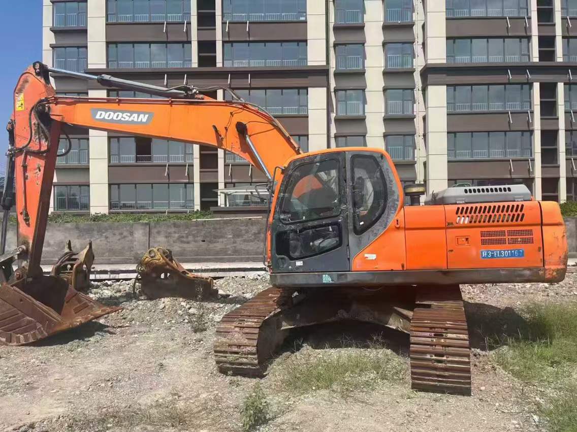 Used Doosan S225 Excavator 2018 Model / 8