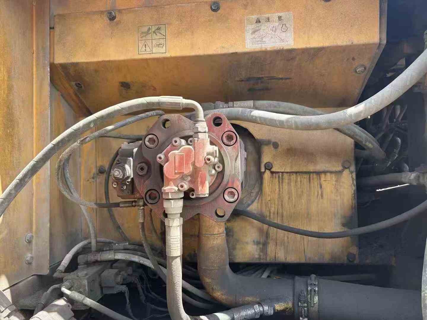 Used Hyundai XDL65 Excavator 2016 Model / 3