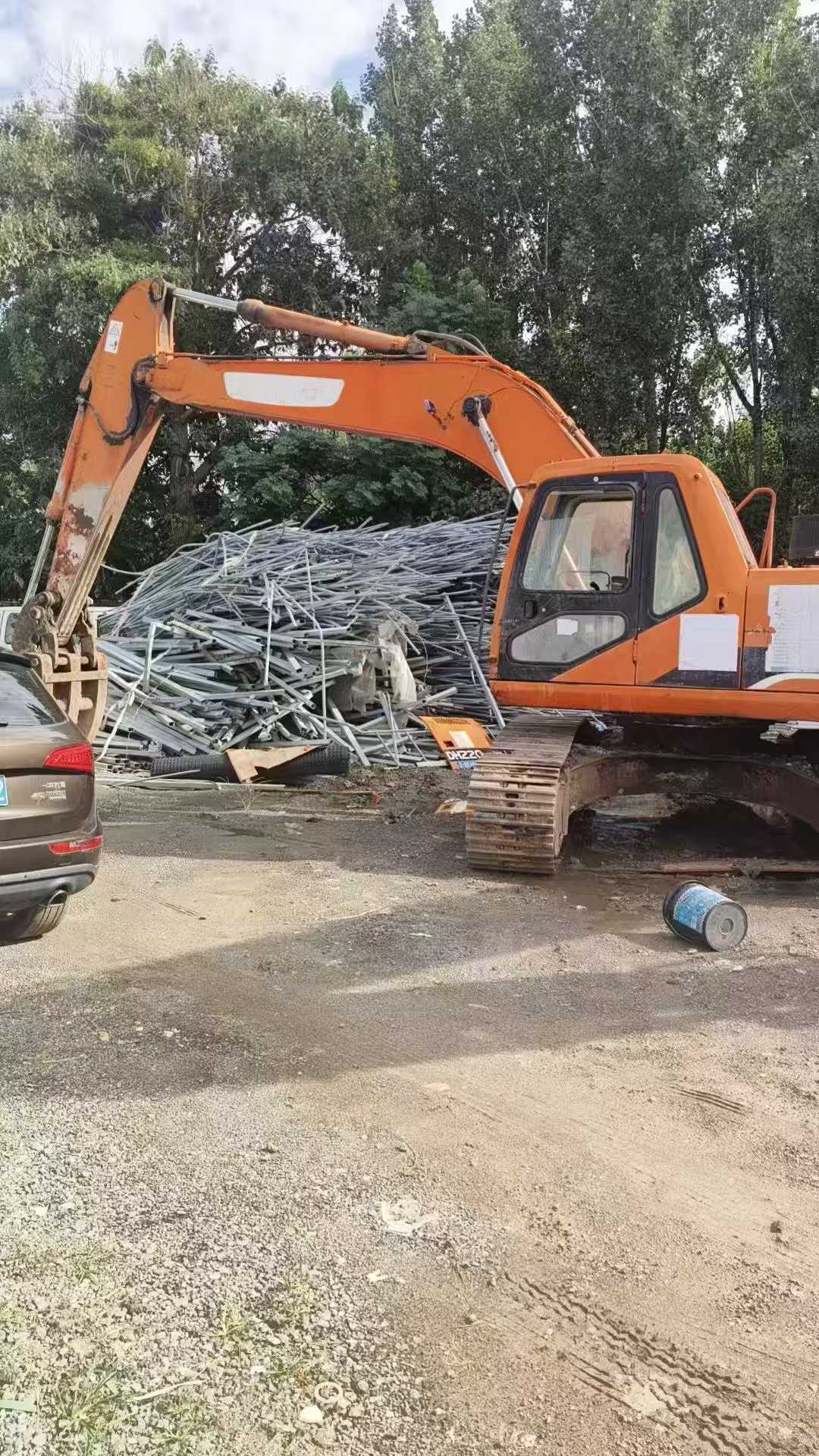 Used Doosan DH220-7 Excavator 2010 Model