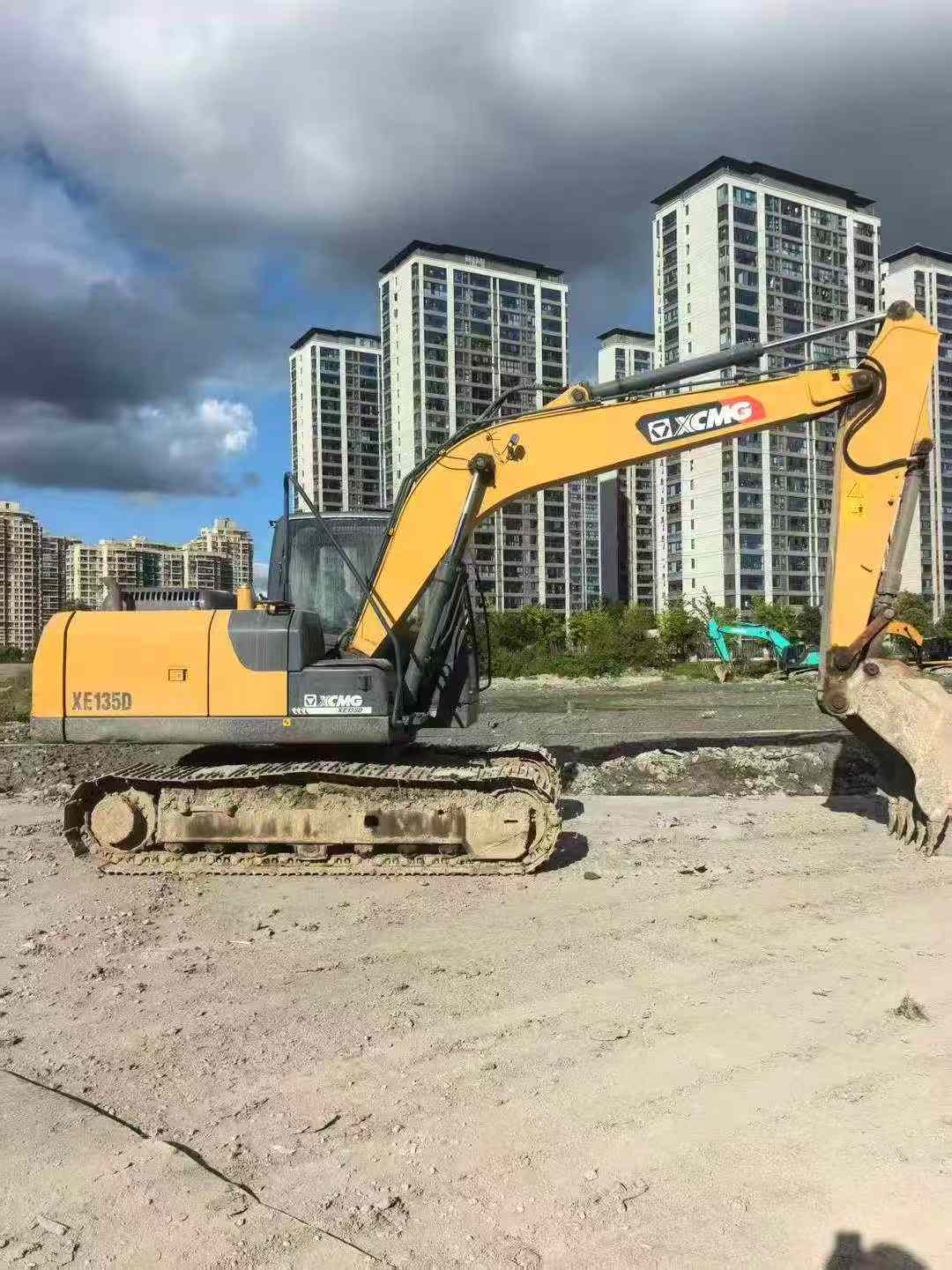 Used XCMG XE135GA Excavator 2021 Model / 3
