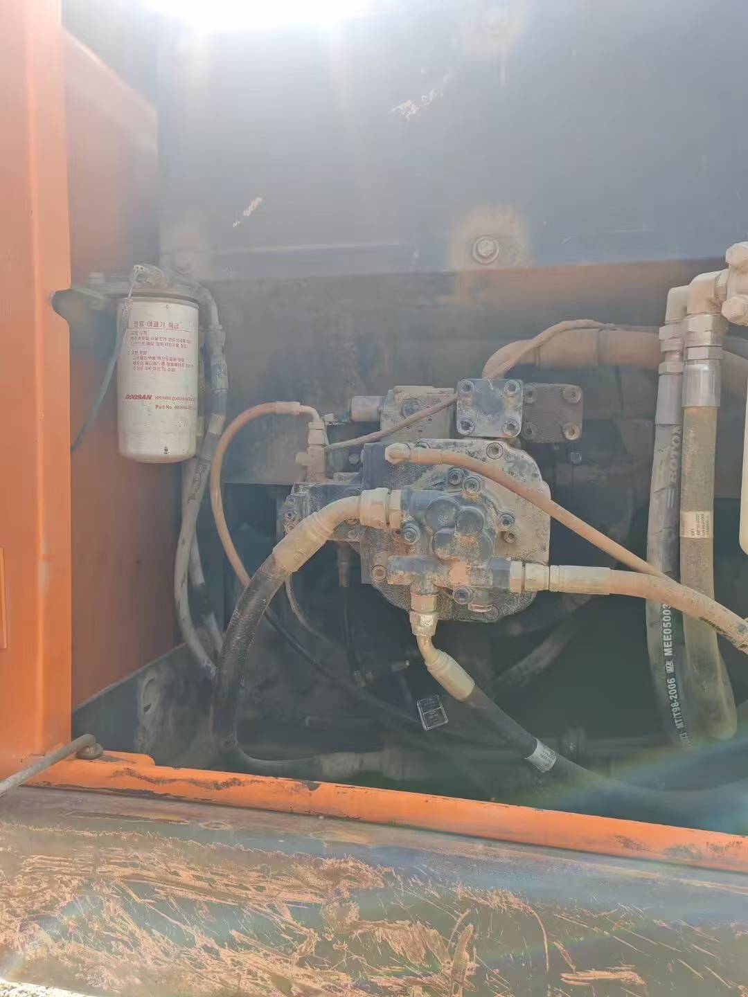 Used Doosan DX15 Excavator 2016 Model / 6