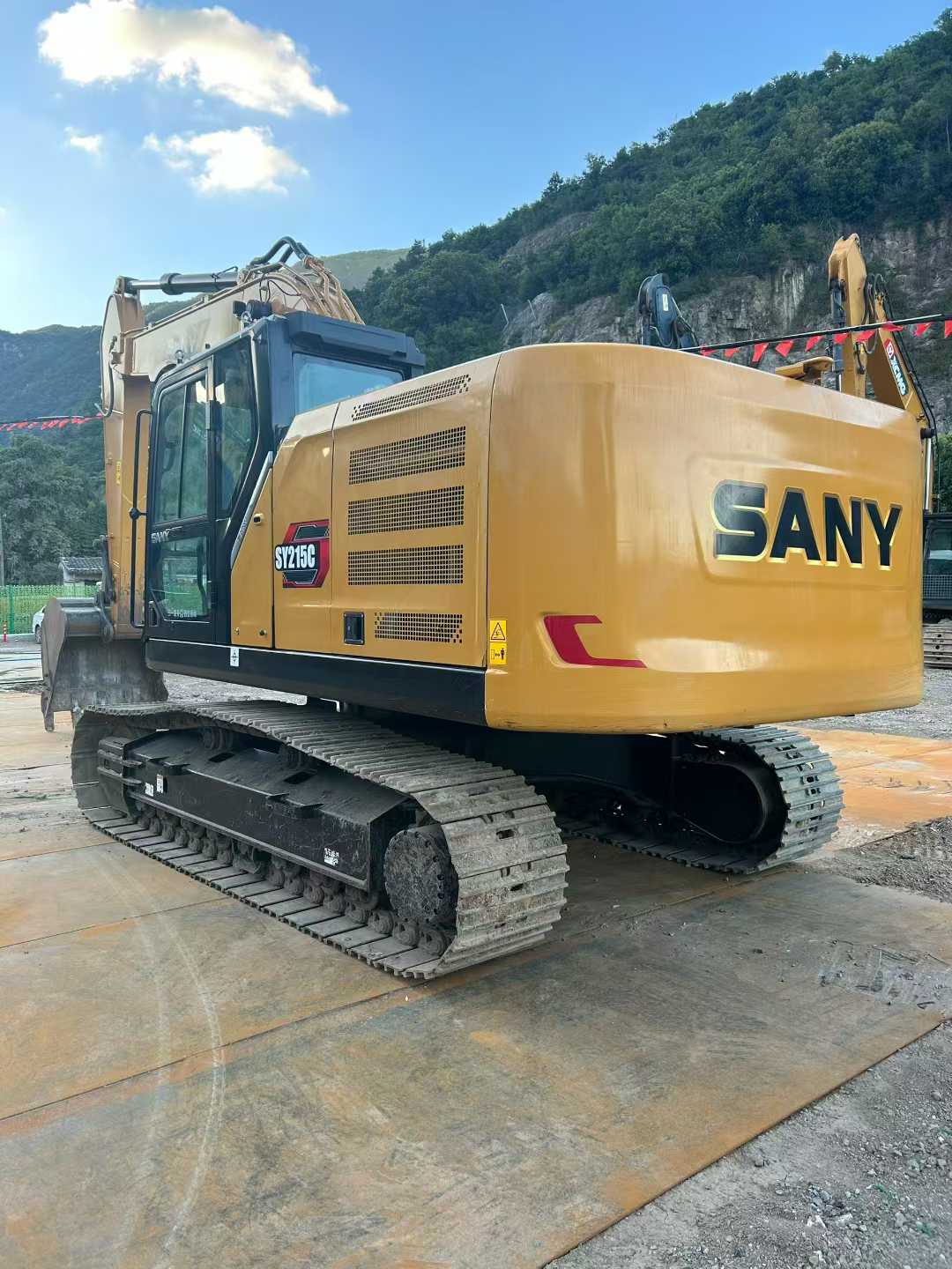 Used Sany SY215W Excavator 2024 Model / 7
