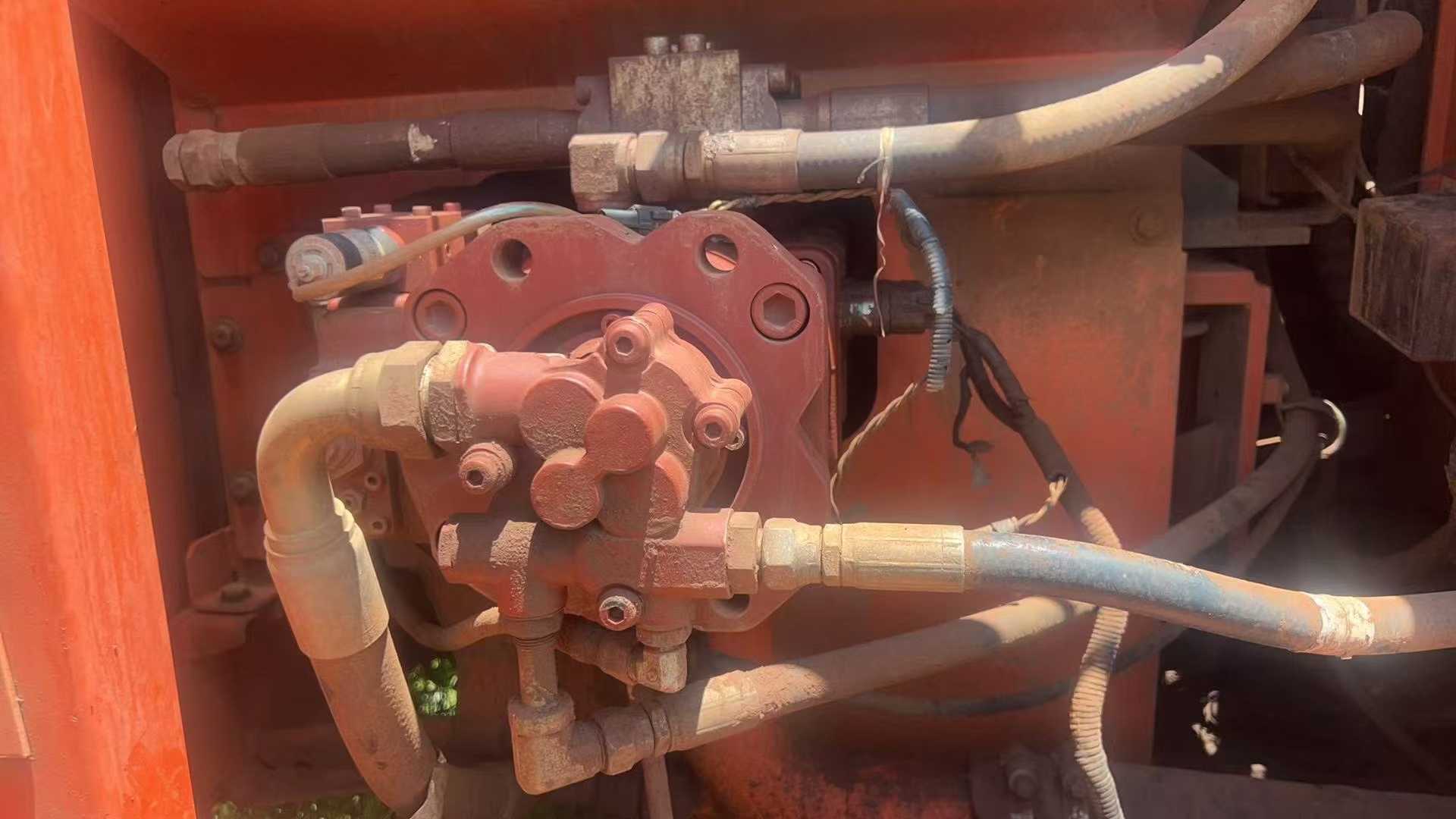 Used Doosan DX15 Excavator 2014 Model / 6