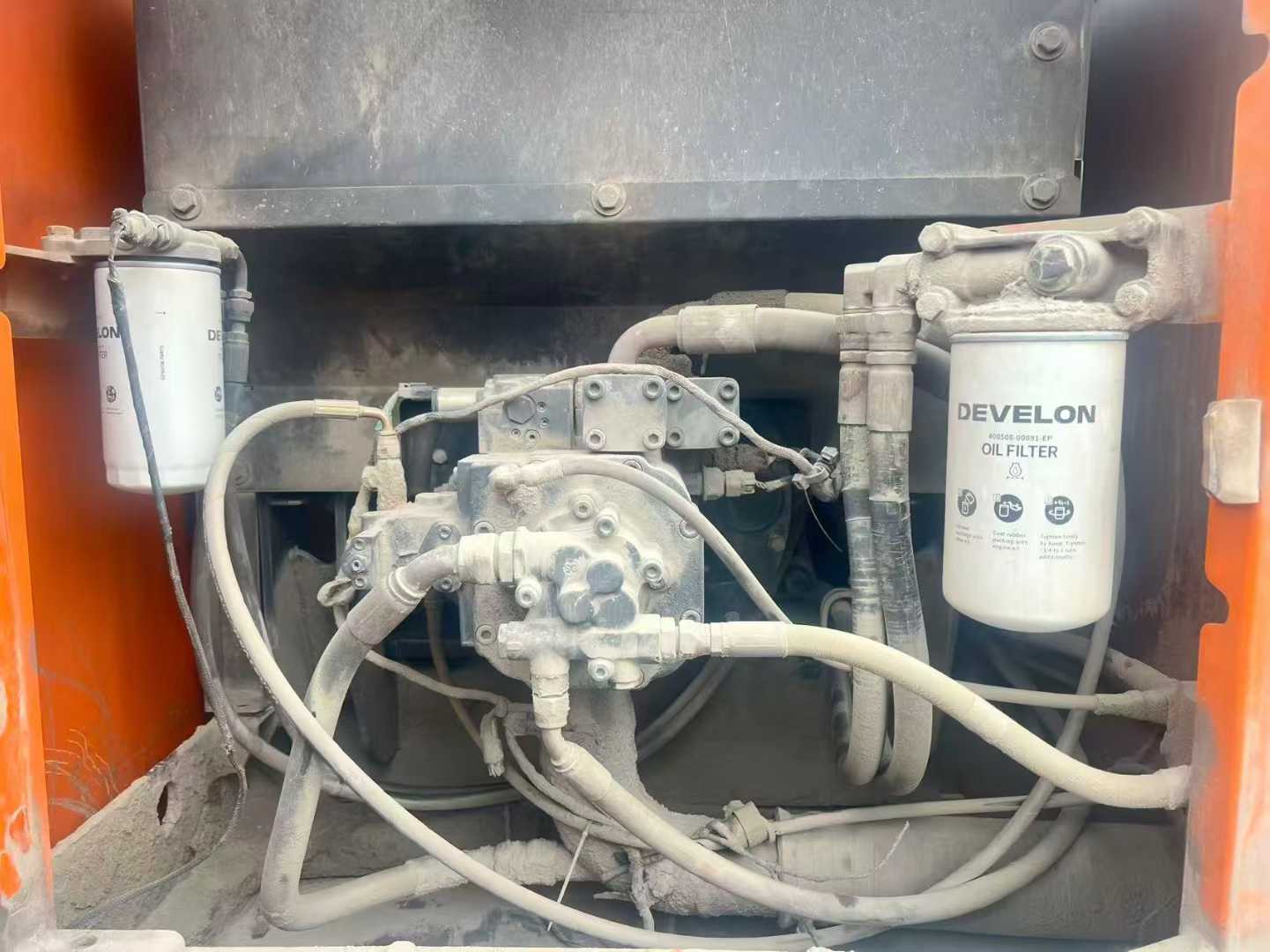 Used Doosan DH220 Excavator 2020 Model / 4