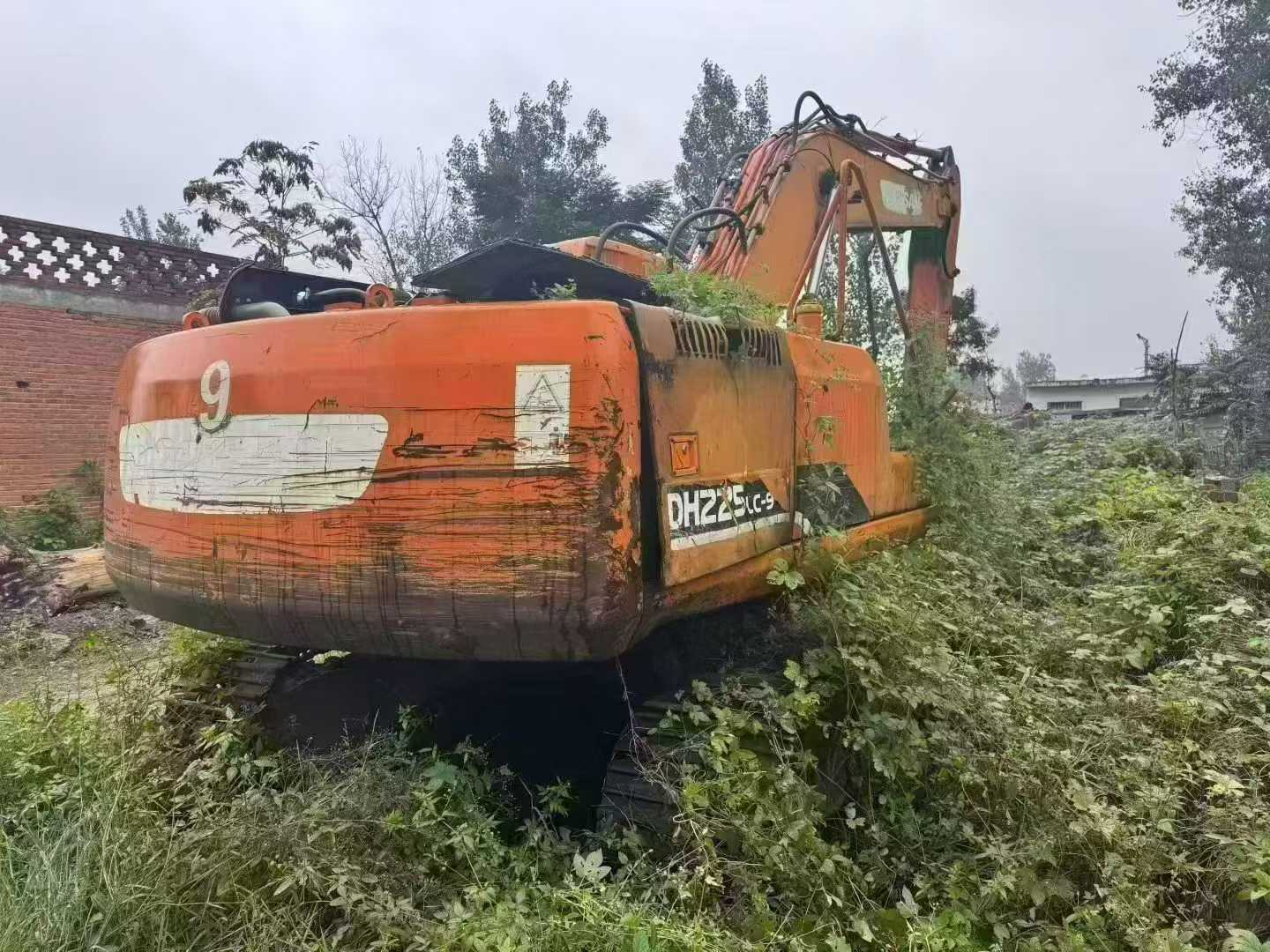 Used Doosan DH220 Excavator 2016 Model / 2