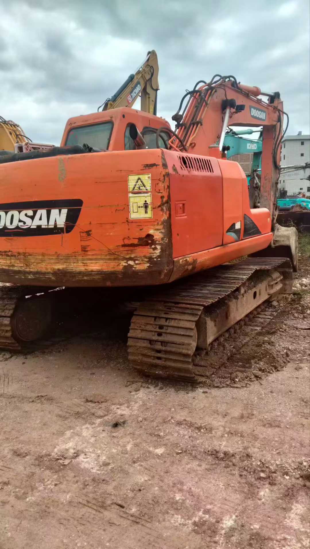 Used Doosan DX15 Excavator 2011 Model / 8