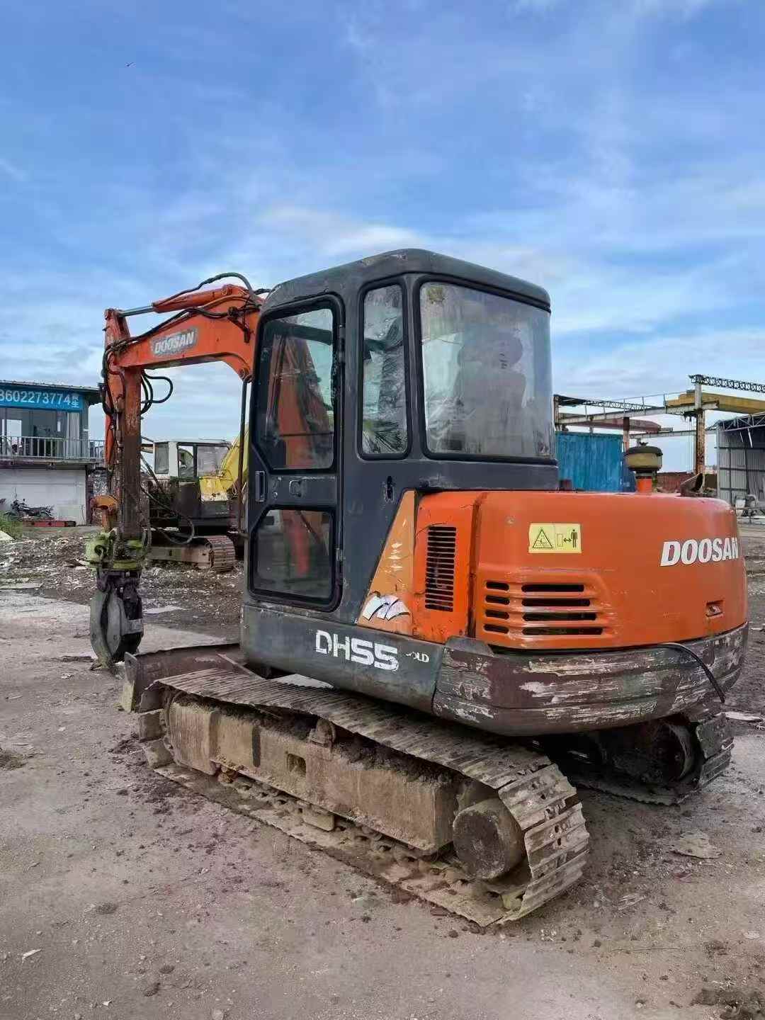 Used Doosan DX60 Excavator 2016 Model / 3