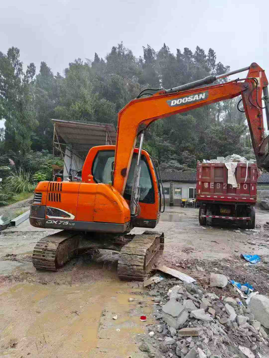 Used Doosan DX75 Excavator 2017 Model / 3