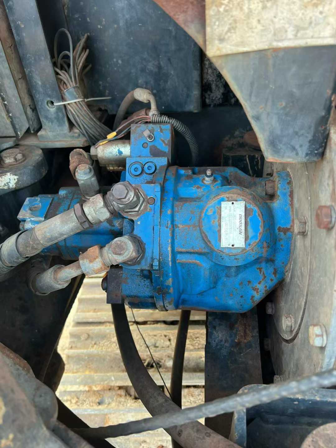 Used Doosan DX60 Excavator 2016 Model / 8