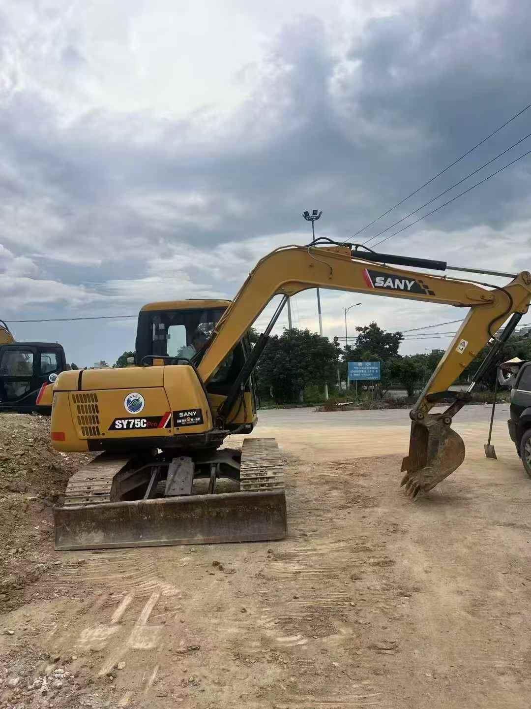 Used Sany SY75 Excavator 2016 Model