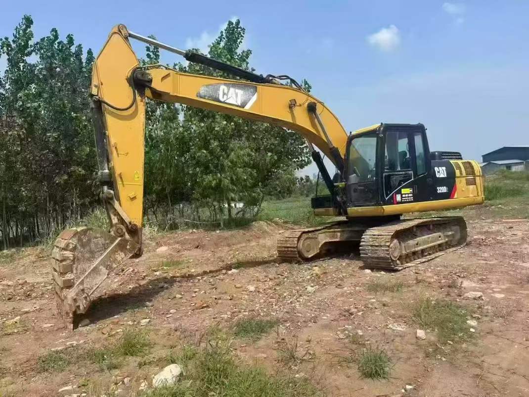 Used Caterpillar 320D Excavator 2015 Model