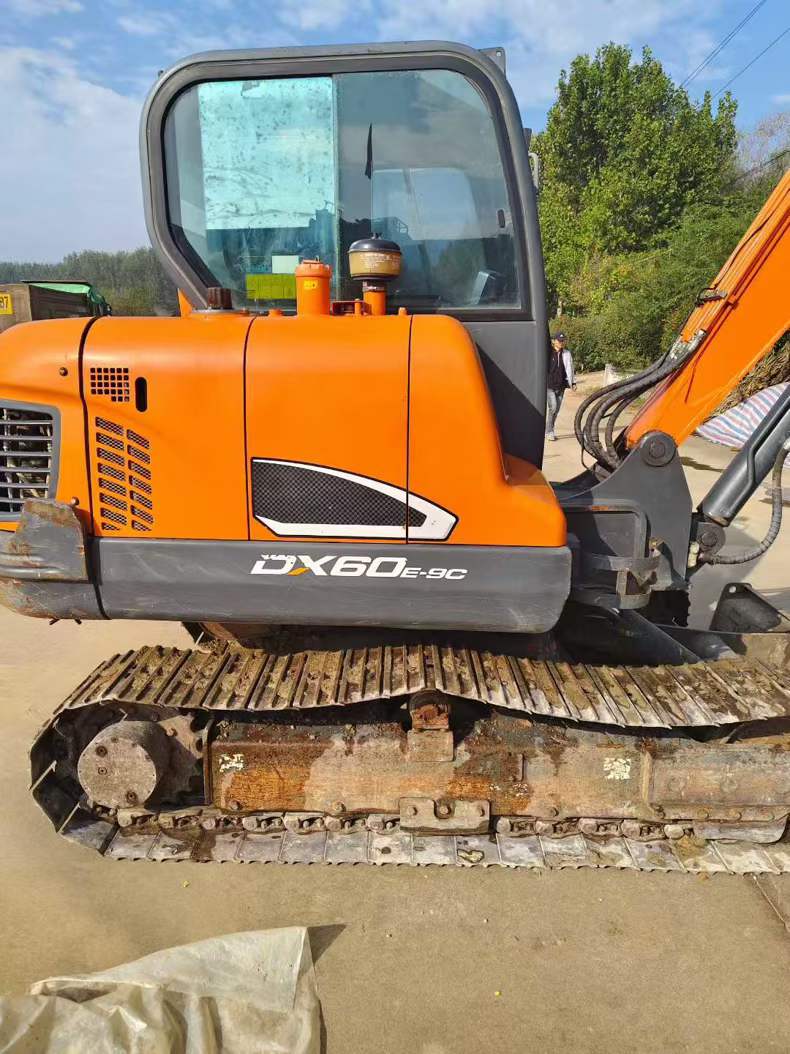 Used Doosan DX60 Excavator 2020 Model / 4