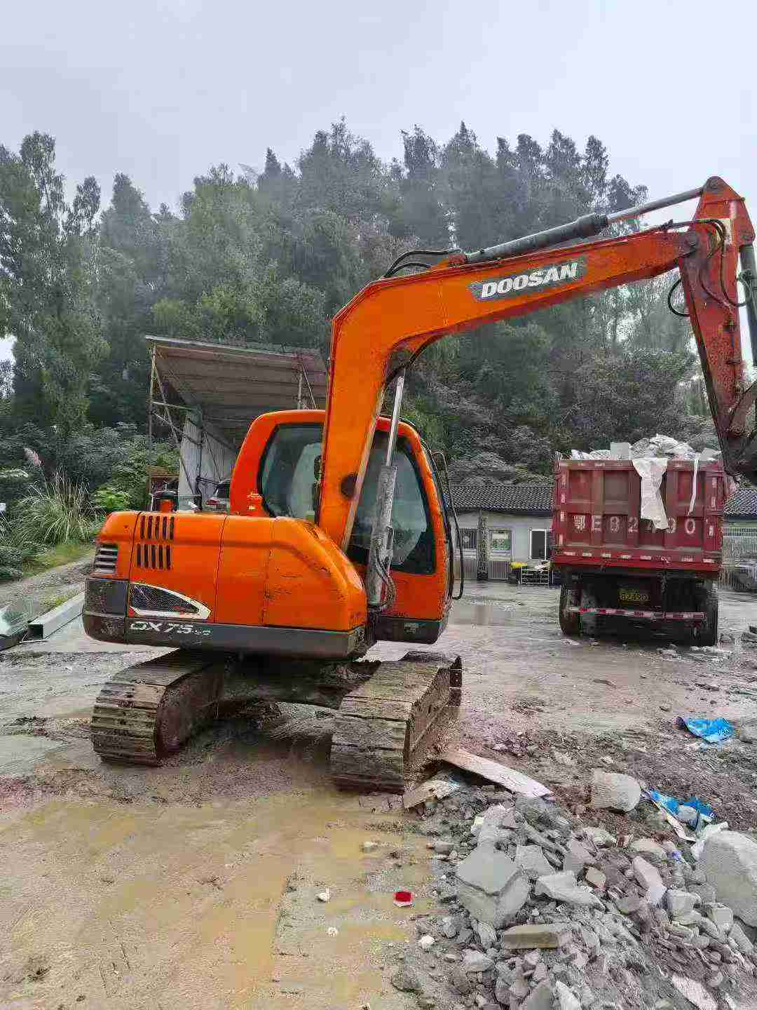 Used Doosan DX75 Excavator 2017 Model / 3