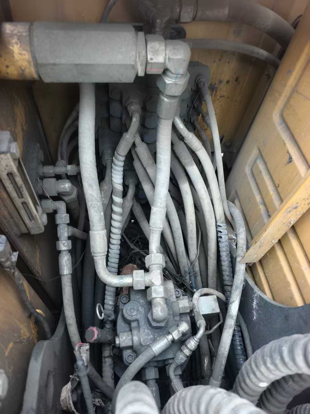 Used XCMG XE75WD Excavator 2019 Model / 6