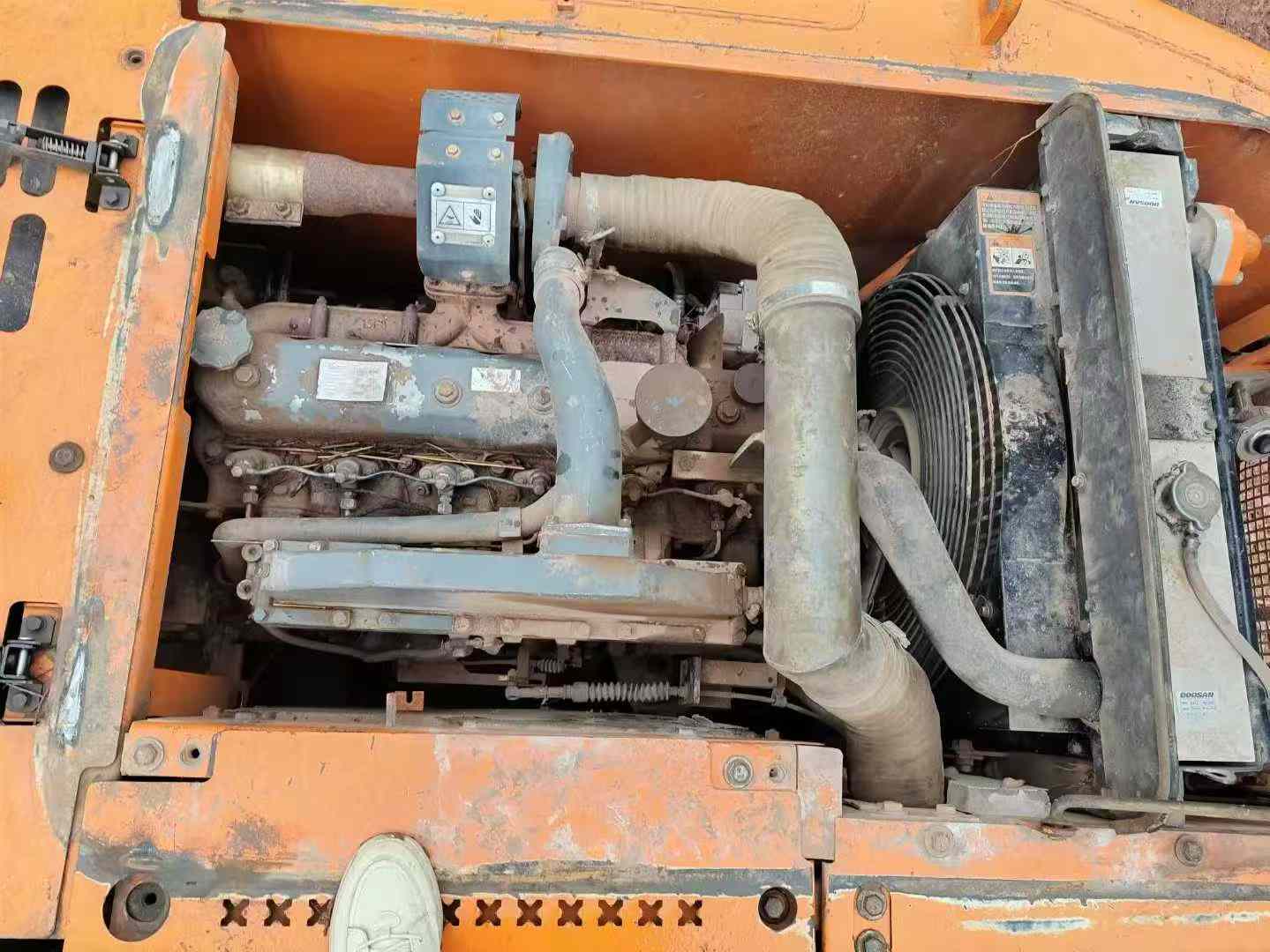 Used Doosan DX15 Excavator 2014 Model / 3