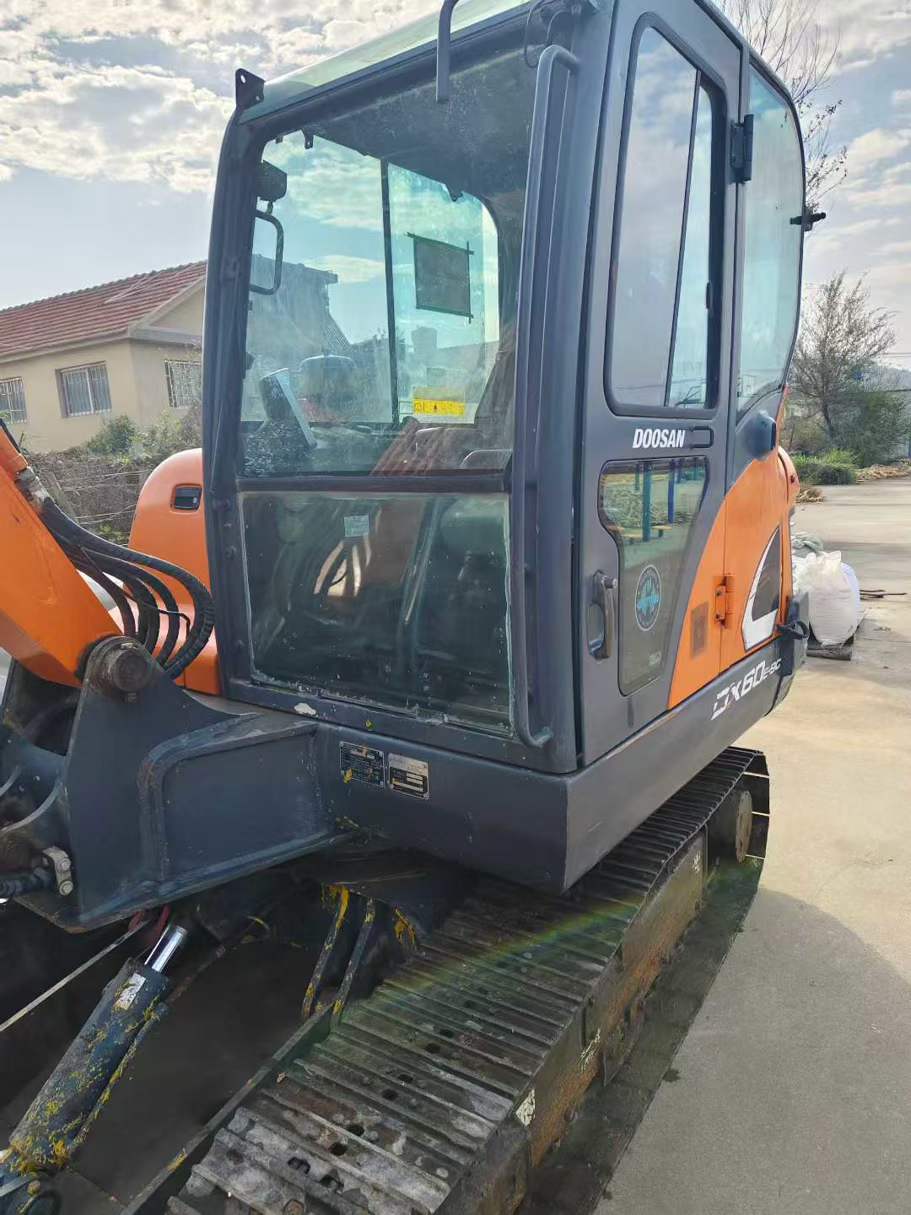 Used Doosan DX60 Excavator 2020 Model / 2