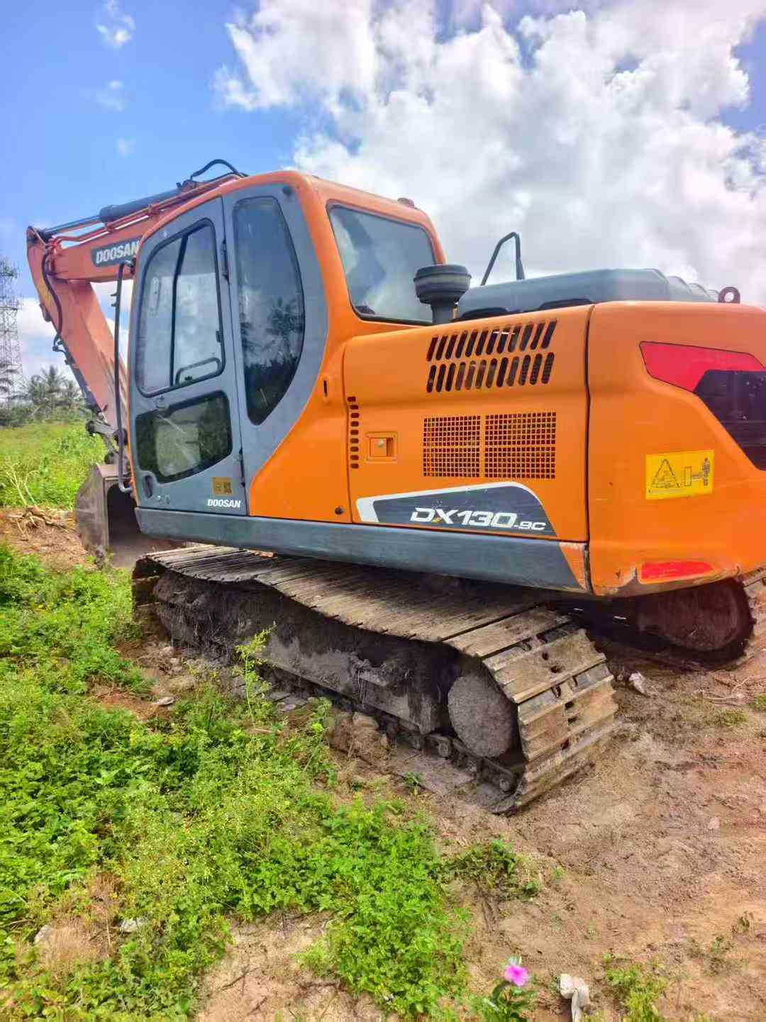 Used Doosan DX130-9CN Excavator 2021 Model / 4