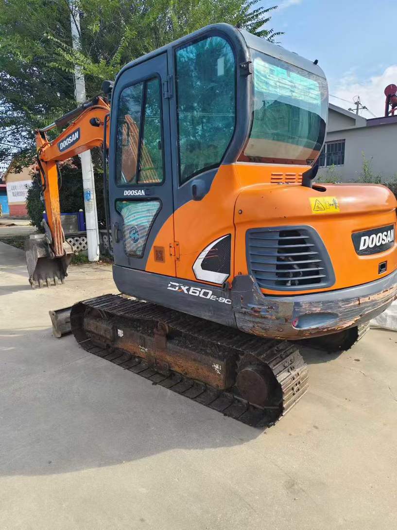 Used Doosan DX60 Excavator 2020 Model / 3