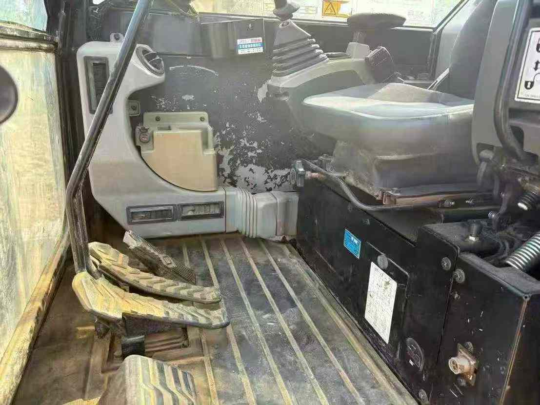 Used Caterpillar 307V2 Excavator 2016 Model / 8