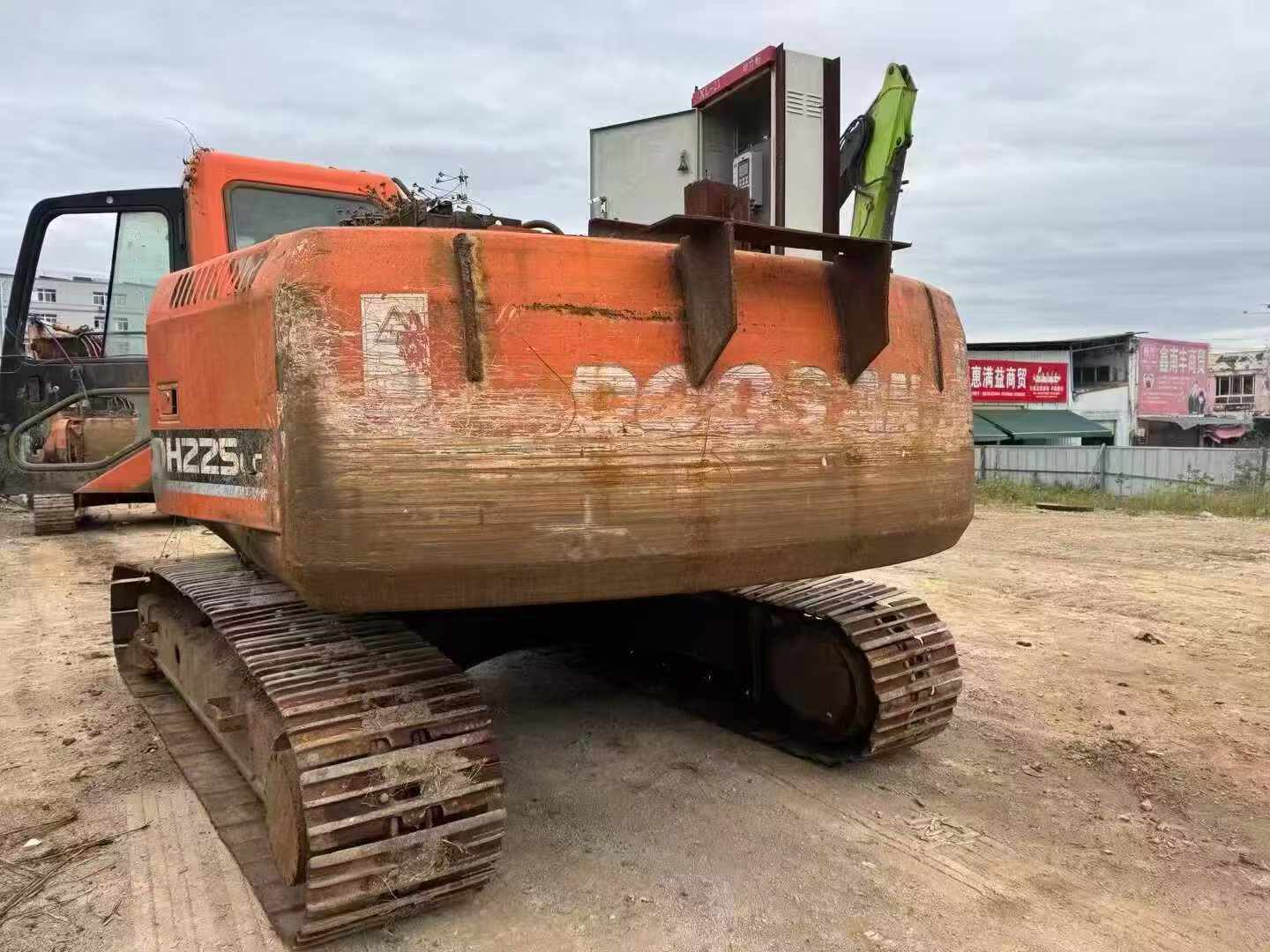 Used Doosan S225 Excavator 2016 Model / 3